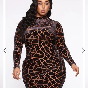 Shape Shifting Velvet Midi Dress - Navy/Taupe